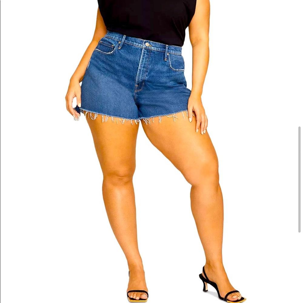 NEW Good American 90’s Jean shorts sz 10